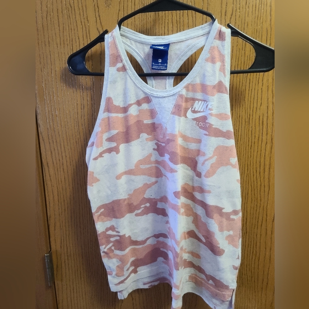 Nike  camo tank top